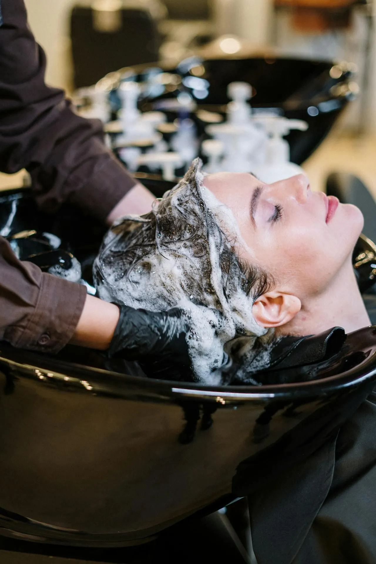 The Complete Guide to Lice: Identification, Types, Treatment & Prevention