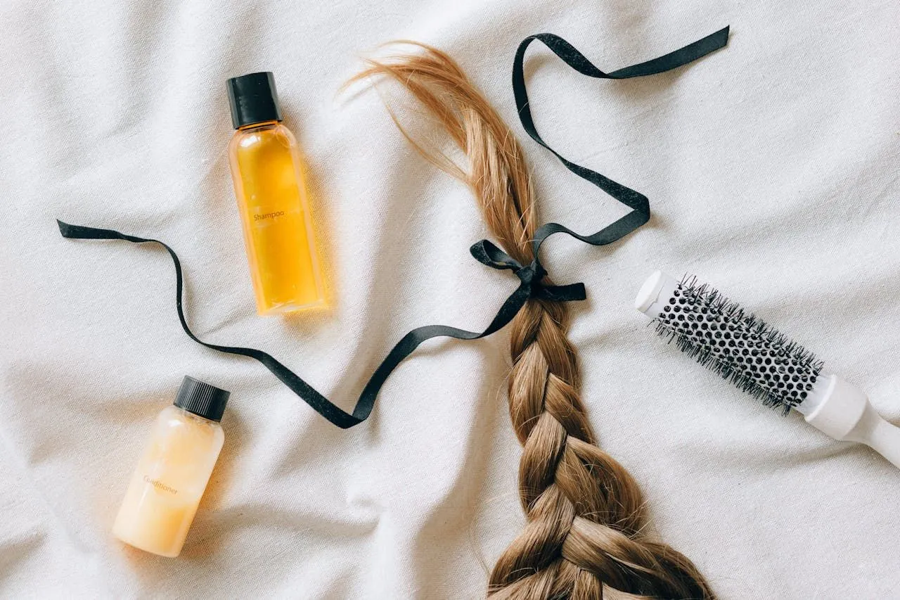 Do Lice Cause Headaches? Symptom Overview