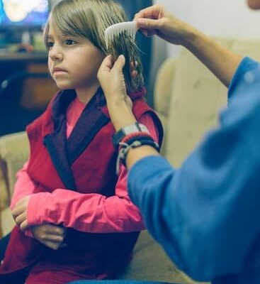 Why Does Head Lice Itch?